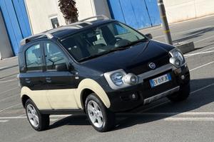 Fiat Panda 1.3 MJT 16V 4x4 Cross-DA VETRINA-PERMUT