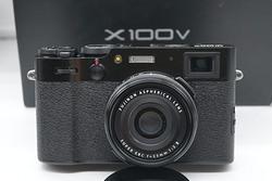 Fujifilm X100V – Black