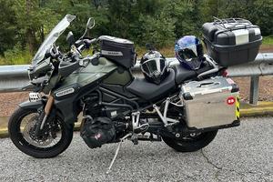 Triumph tiger 1200