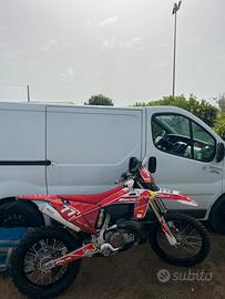 ENDURO 300 2025
