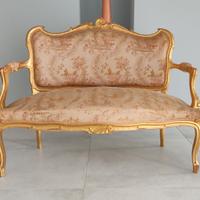 Divano stile Luigi XV foglia oro 