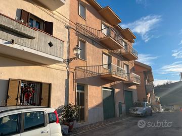 Palazzina con due appartamenti
