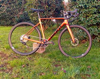 Giant TCX da ciclocross e gravel