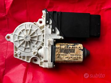 Motorino alza vetro destro Volkswagen new beetle