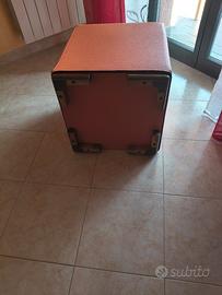pouf in pelle 