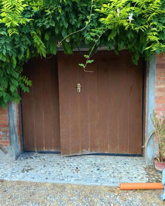 PORTONE BASCULANTE PER GARAGE