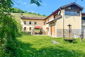 CASA SEMINDIPENDENTE A CIGOGNOLA