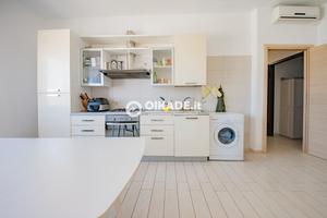 Trivano ristrutturato con terrazza e p.auto-PIRRI