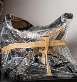 Sedia stile Savonarola in legno pregiato