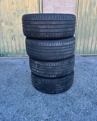 Pneumatici Bridgestone  205/55 R17 91V – DOT 2022.