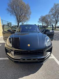 Macan 2022 2.0 265 cv
