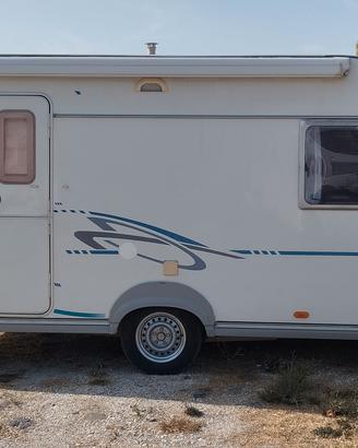 ROULOTTE ADRIA ADORA 462 PH
