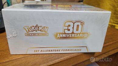 Pokemon etb 30 th anniversario
