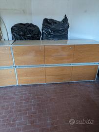 Mobile ufficio in legno con cassetti e sportelli