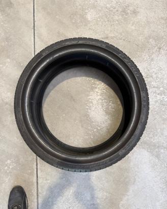 Pneumatico Pirelli P Zero estivo runflat