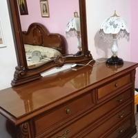 Arredamento mobili in buono stato