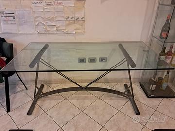 Tavolo in cristallo