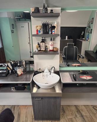 Arredamento barbiere/ parrucchiere