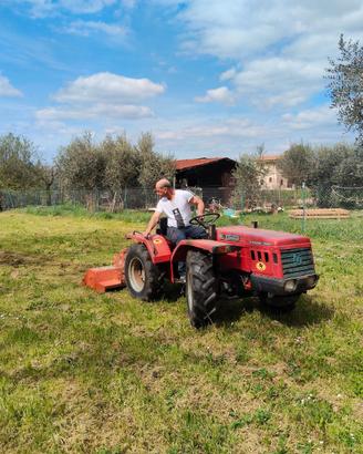 Trattore Carraro Tigrone 3200 con Trincia Meritano