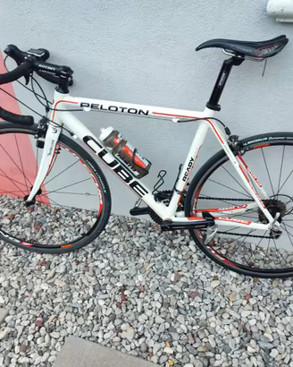 Bici da corsa Cube