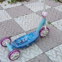 Monopattino Frozen