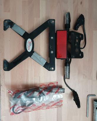 Portatarga regolabile DM Racing + Kit Frecce LED