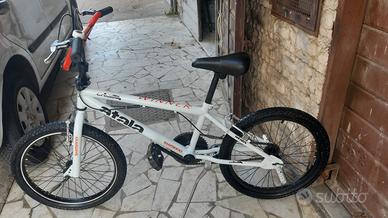 bici n.20 marciante bmx doppio colore 