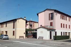 Trilocale arredato Borgo Mantovano, Loc. Revere