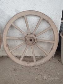Ruota in legno 