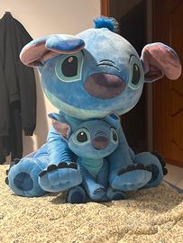 stitch gigante e piccolo