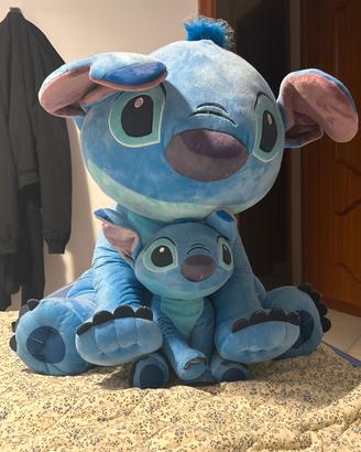 stitch gigante e piccolo