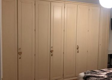 Armadio in legno 8 ante beige