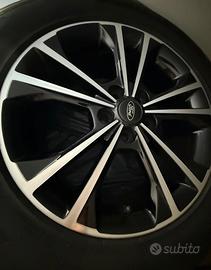 Cerchi in lega e gomme invernali Ford Kuga