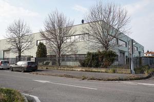 BONATE SOPRA , SOLUZIONE COMMERCIALE