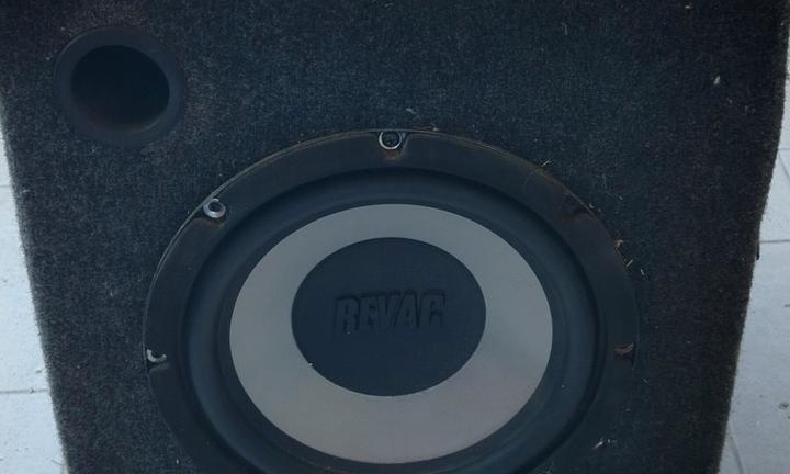 subwoofer revac 200watt