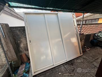 Tamponatura ad ante scorrevoli per garage o box