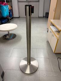 Set di pali separatori con nastro estendibile