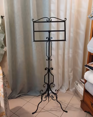 Leggio in Ferro Battuto