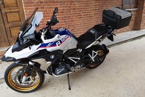 Bmw r 1250 gs - tris valige+nav+akrap