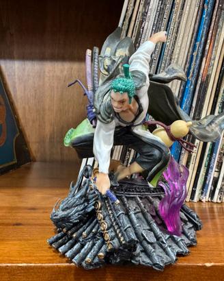 Action figure roronoa one piece