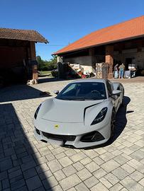 Lotus Emira i4 First Edition 2025 365CV
