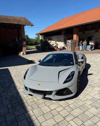 Lotus Emira i4 First Edition 2025 365CV
