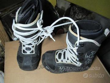 Scarpone snowboard Hostile taglia 36,5