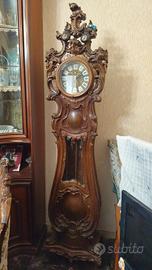 Orologio a pendolo, stile classico 