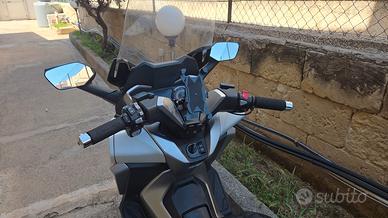 Honda forza 300