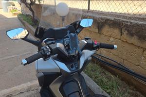 Honda forza 300