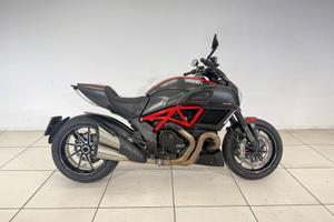 DUCATI Diavel 1199 Dark