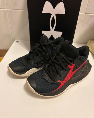Scarpe basket Under Armour n°35 e mezzo