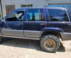 Jeep Grand Cherokee ZJ Laredo