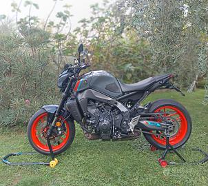Mt-09 Storm fluo